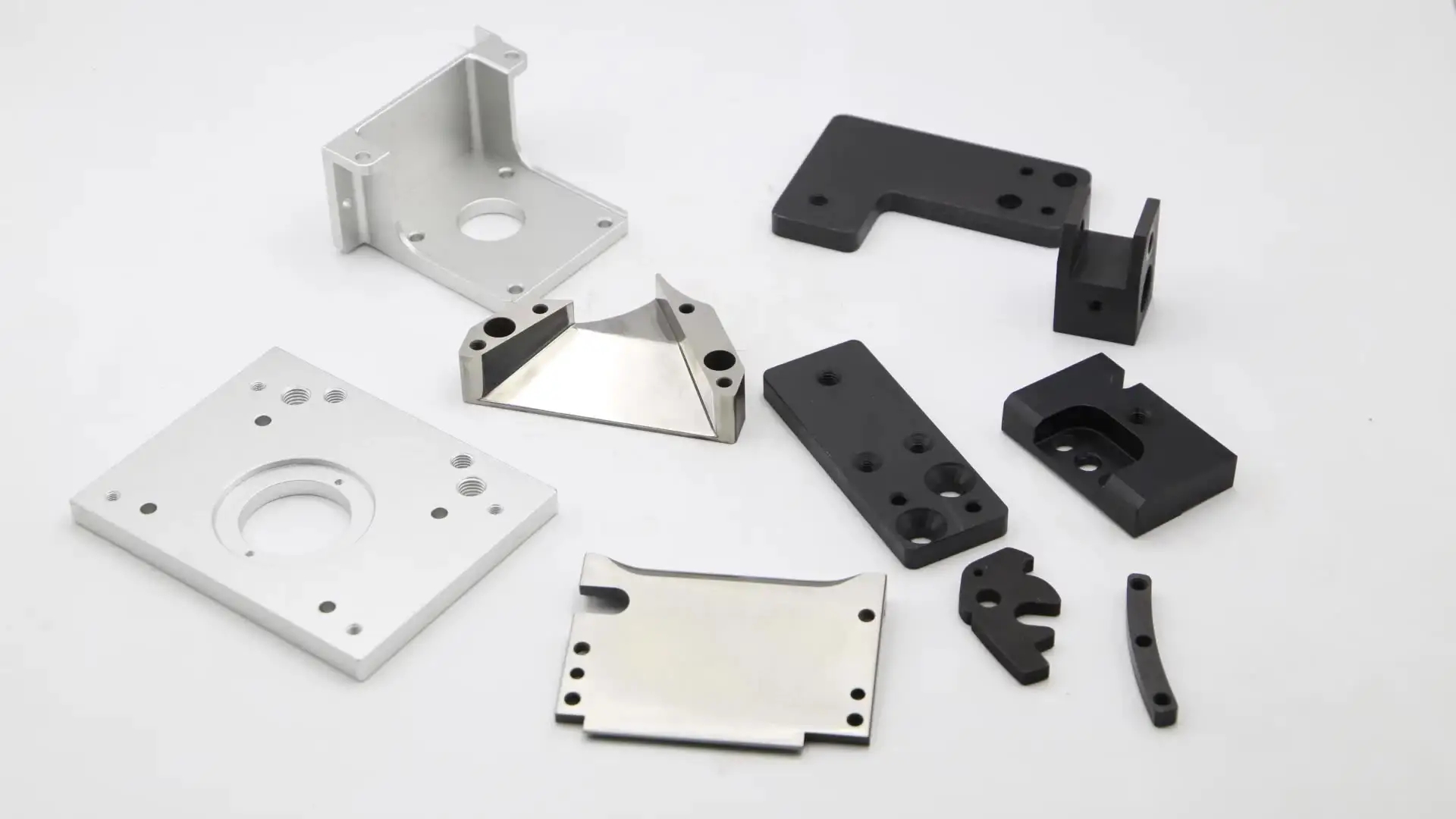 cWhat factors influence the cost of custom CNC parts?